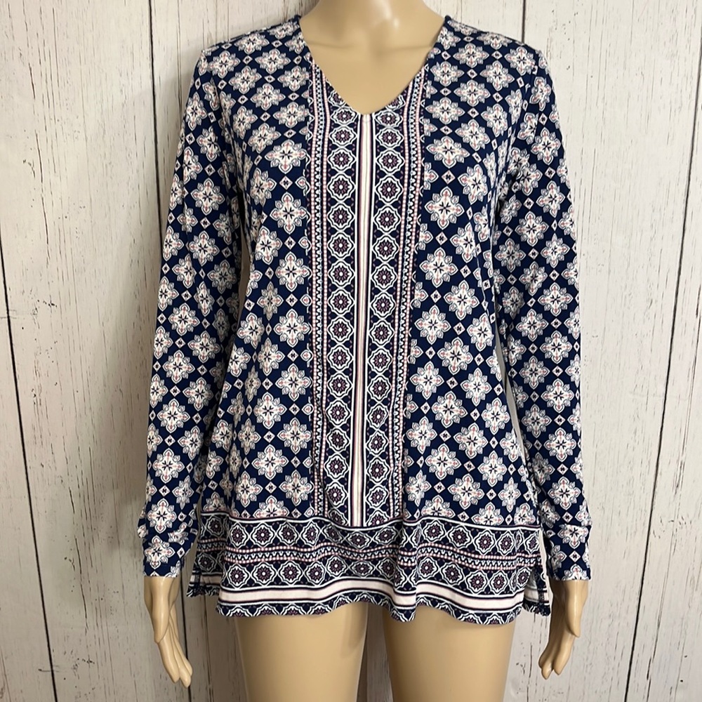 Magnolia Grace Floral Geometric Pattern Long sleeves Polyester Blend Tunic Top